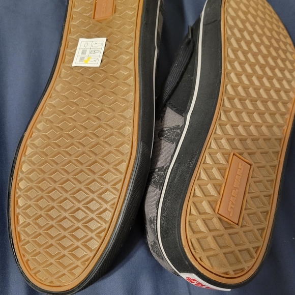 Skechers Men's Star Wars Darth Vader Shoes SN8101 - Size 11 (Black/Grey). - Picture 3 of 5